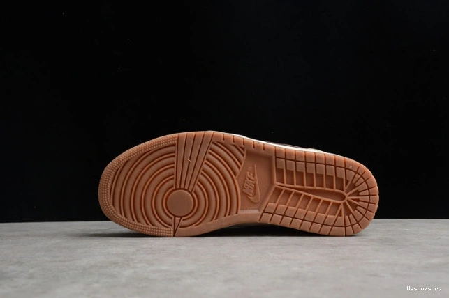Dark Mauve Mid Jordan  1 (W) Pony SE DO7440-821 Smoky 0916
